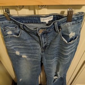 Risen Jeans -flares- Size 9/29-frayed hem